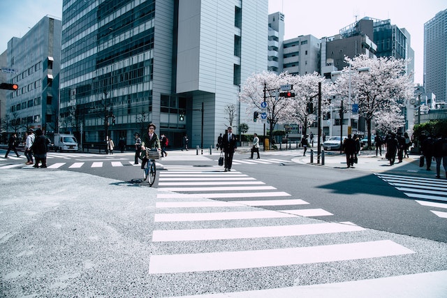 丰都为何勤工俭学对在日本的留学生的职业生涯至关重要？